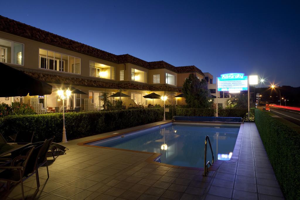 وايتيانغا Admiralty Lodge Motel المظهر الخارجي الصورة