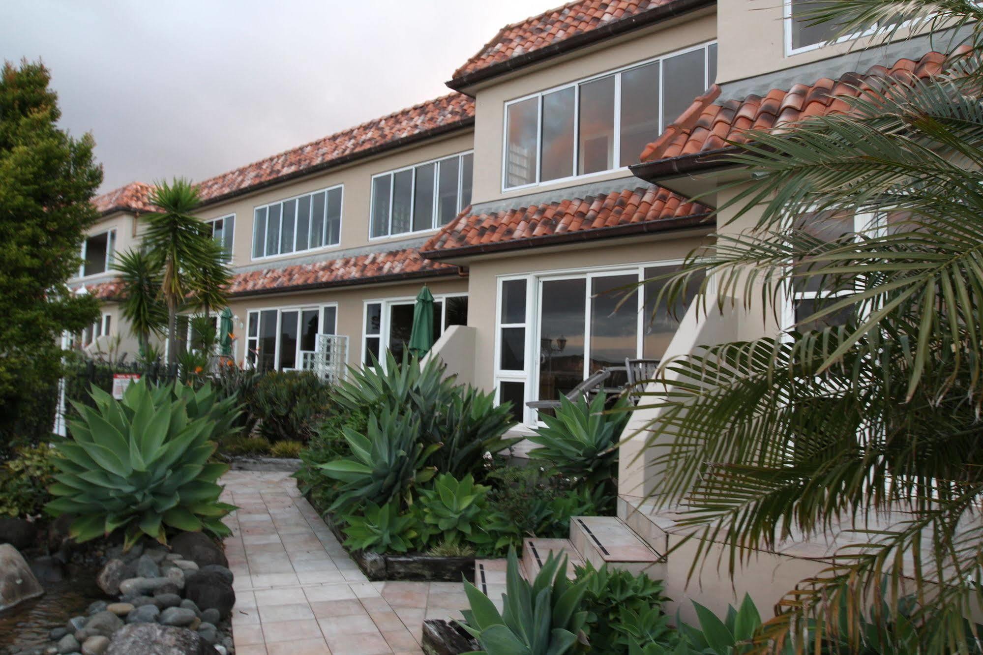 وايتيانغا Admiralty Lodge Motel المظهر الخارجي الصورة